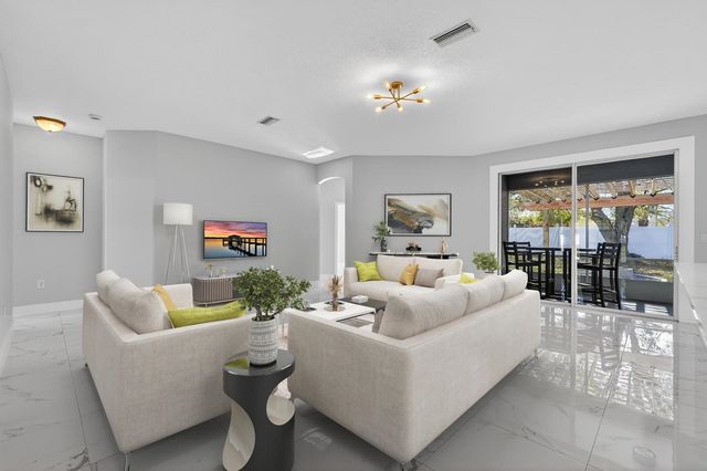 8 Barkley Lane, Palm Coast, FL 32137