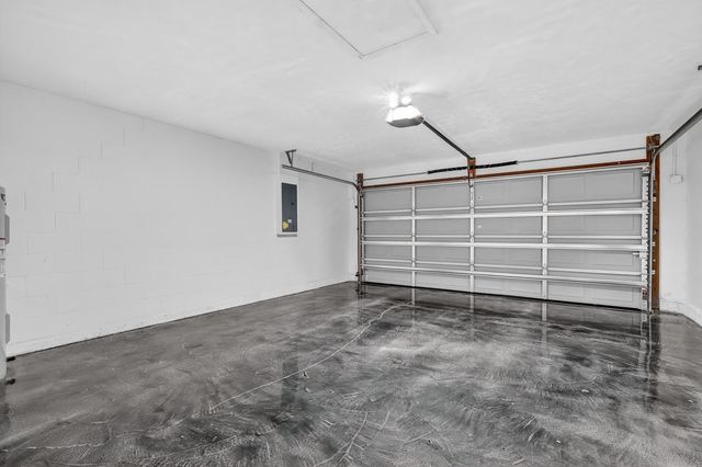 8 Barkley Lane, Palm Coast, FL 32137