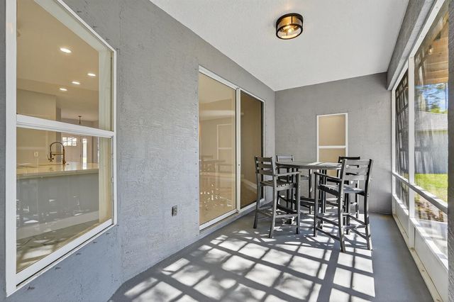 8 Barkley Lane, Palm Coast, FL 32137