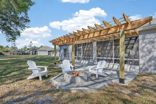 8 Barkley Lane, Palm Coast, FL 32137