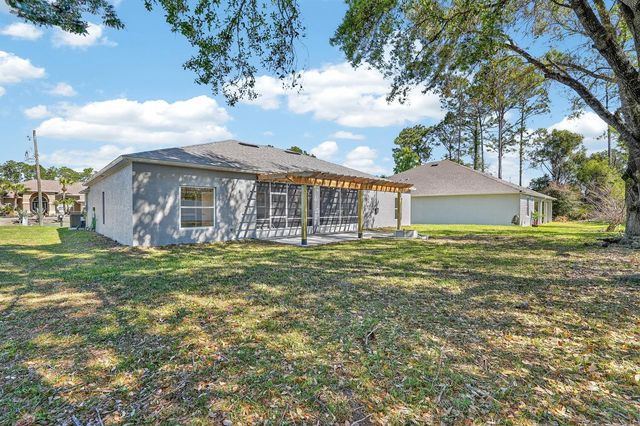 8 Barkley Lane, Palm Coast, FL 32137