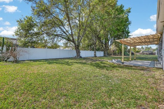 8 Barkley Lane, Palm Coast, FL 32137