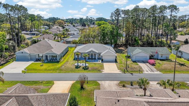 8 Barkley Lane, Palm Coast, FL 32137