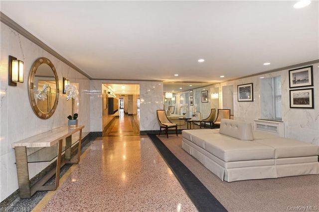 302 96th Street 3W, Brooklyn, NY 11209