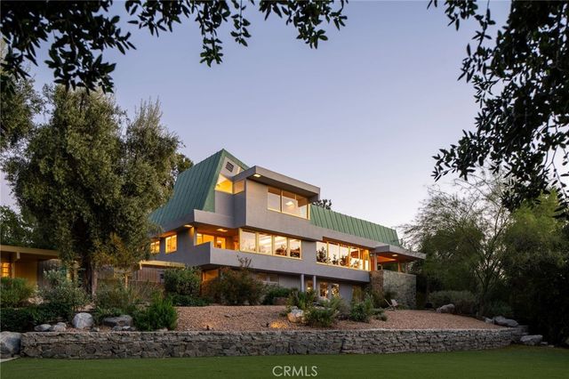 19950 Collier Street, Woodland Hills, CA 91364