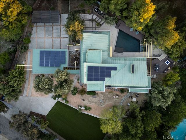19950 Collier Street, Woodland Hills, CA 91364