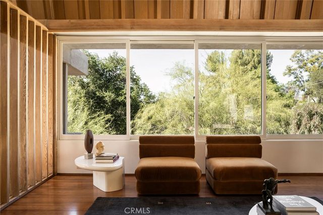 19950 Collier Street, Woodland Hills, CA 91364