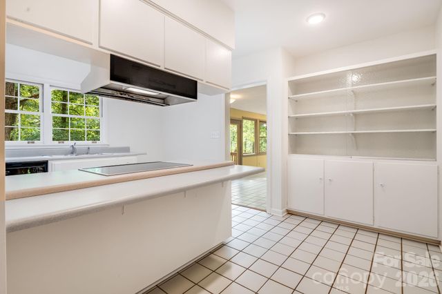 165 Cherokee Road, Asheville, NC 28804