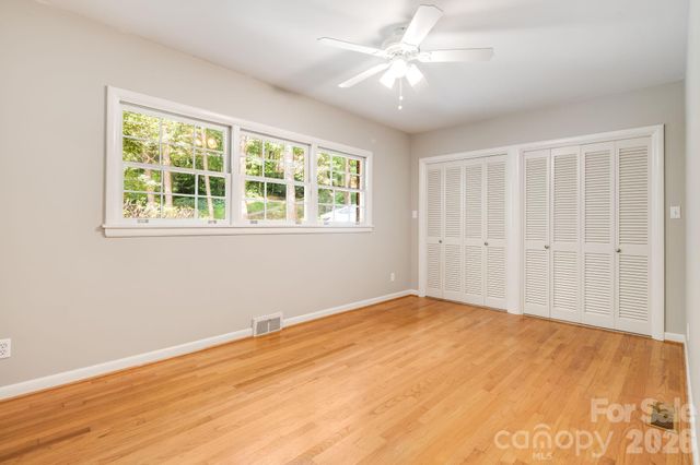 165 Cherokee Road, Asheville, NC 28804