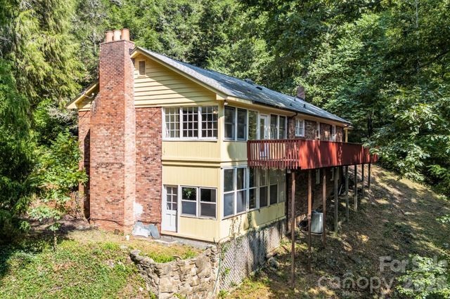 165 Cherokee Road, Asheville, NC 28804