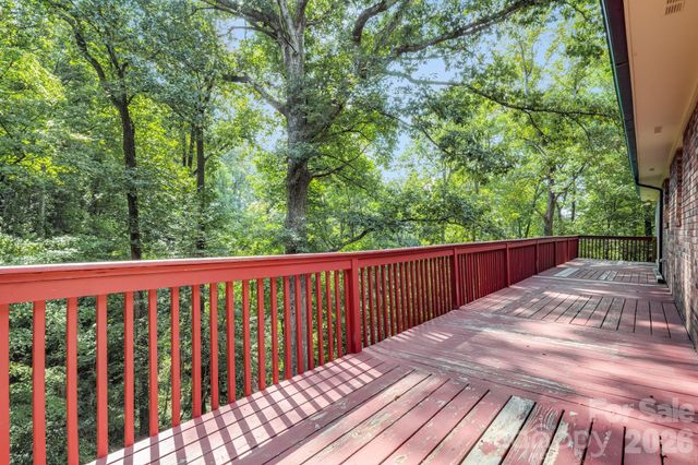 165 Cherokee Road, Asheville, NC 28804