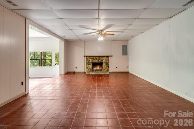 165 Cherokee Road, Asheville, NC 28804