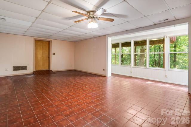 165 Cherokee Road, Asheville, NC 28804