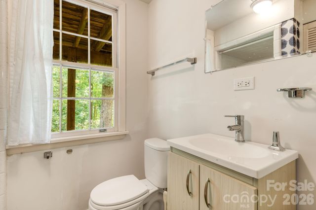 165 Cherokee Road, Asheville, NC 28804