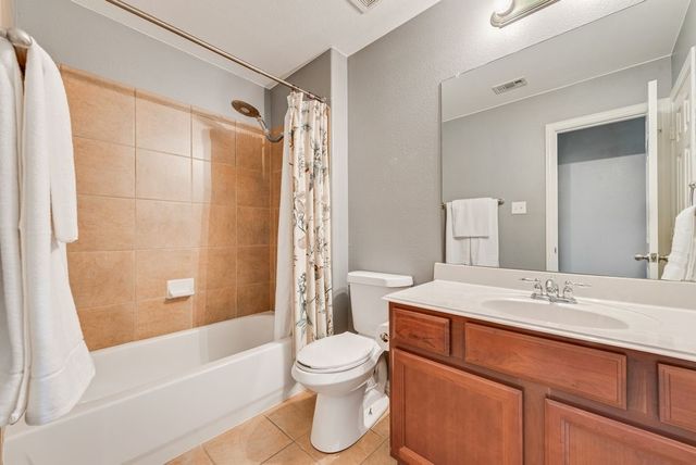 5724 Almond Lane, Fort Worth, TX 76244