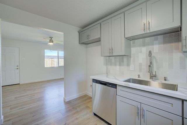 12125 Holly Vista Way, Auburn, CA 95603