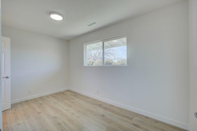 12125 Holly Vista Way, Auburn, CA 95603