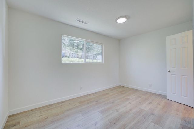 12125 Holly Vista Way, Auburn, CA 95603