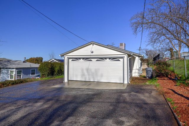 12125 Holly Vista Way, Auburn, CA 95603