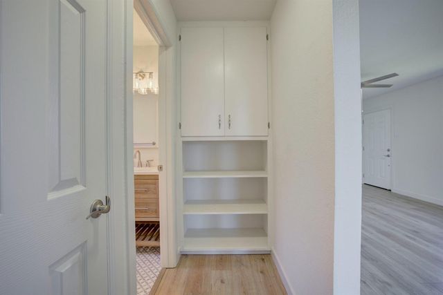 12125 Holly Vista Way, Auburn, CA 95603