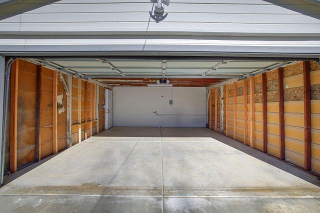 12125 Holly Vista Way, Auburn, CA 95603