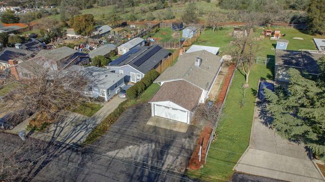 12125 Holly Vista Way, Auburn, CA 95603