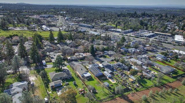 12125 Holly Vista Way, Auburn, CA 95603