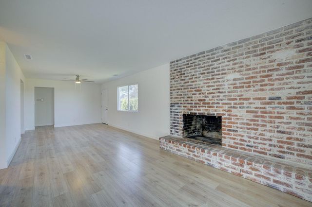 12125 Holly Vista Way, Auburn, CA 95603