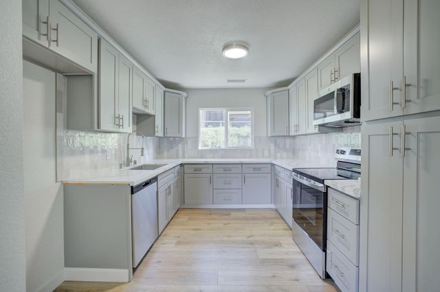 12125 Holly Vista Way, Auburn, CA 95603