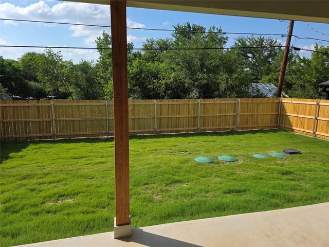 2808 Beechwood Street, Granbury, TX 76048