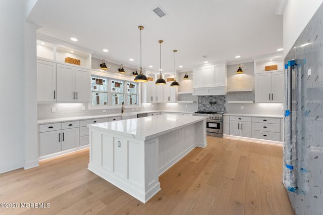 76 Back Bone Hill Road, Millstone, NJ 08510