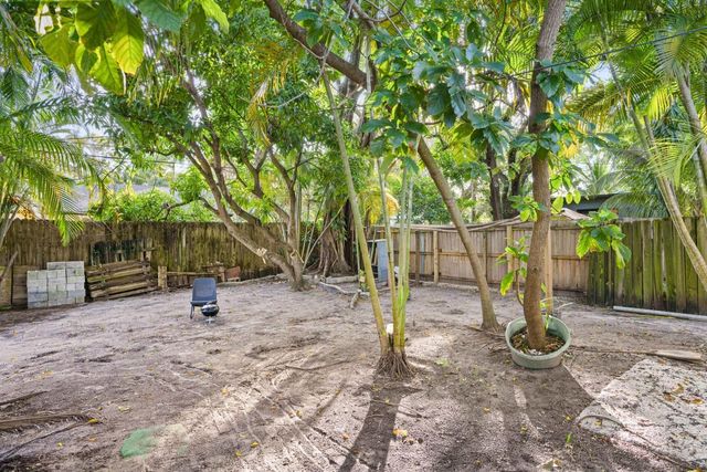 1416 SW 27th St A, Fort Lauderdale, FL 33315