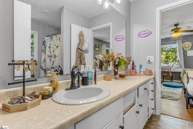 204 Garner Road, Pickens, SC 29671