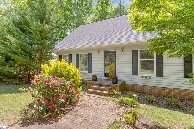 204 Garner Road, Pickens, SC 29671