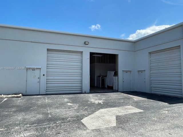 16155 SW 117th Ave B2, Miami, FL 33177