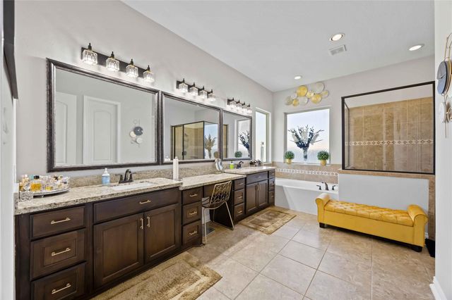 30823 Raleigh Creek Drive, Tomball, TX 77375