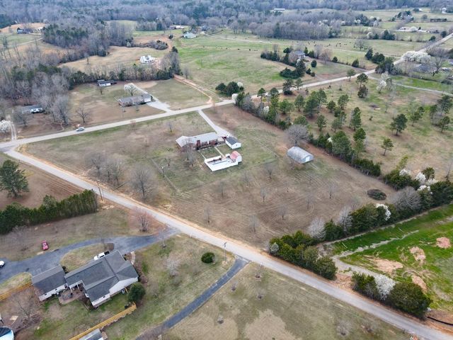 421 Blackstock Road, Pauline, SC 29374