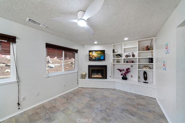 5082 Auburn, San Bernardino, CA 92407