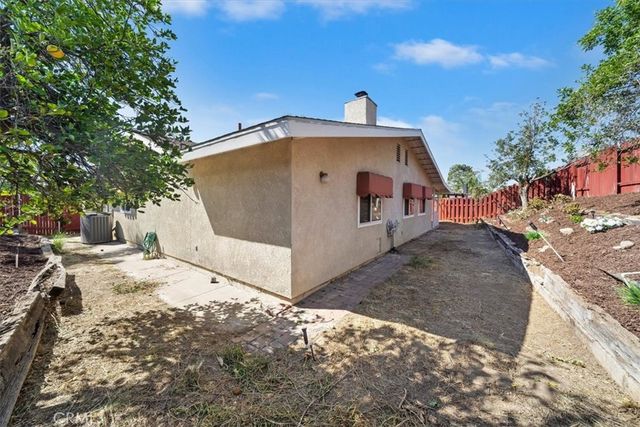 5082 Auburn, San Bernardino, CA 92407