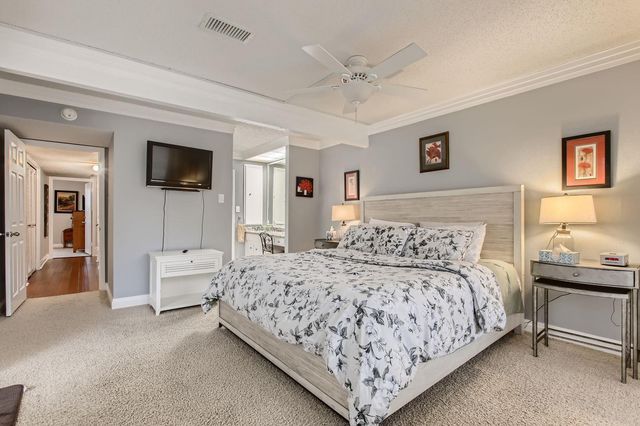 204 World Of Tennis SQ, Lakeway, TX 78738