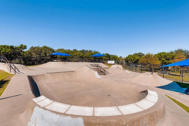 204 World Of Tennis SQ, Lakeway, TX 78738