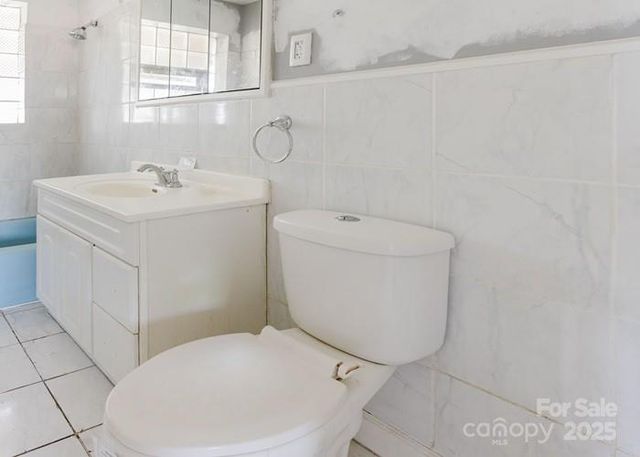 1486 Knolls Drive, Newton, NC 28658