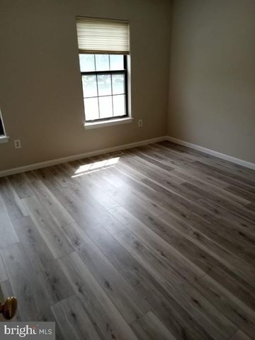5 CLARIDGE CT #1, Freehold, NJ 07728