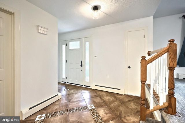 2505 HEPPLEWHITE DR, York, PA 17404