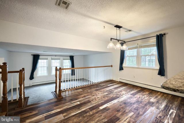 2505 HEPPLEWHITE DR, York, PA 17404