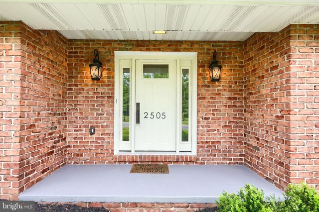 2505 HEPPLEWHITE DR, York, PA 17404
