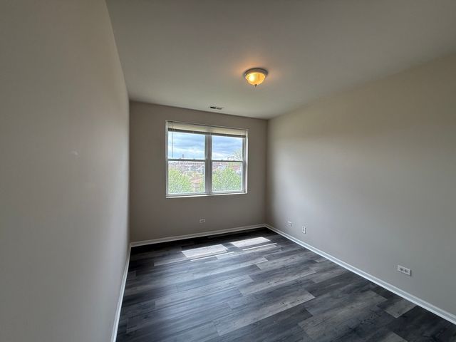 7952 S Carpenter Street 3, Chicago, IL 60620