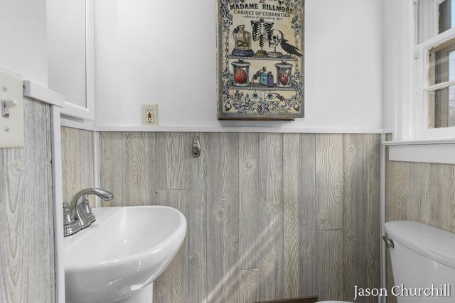 2621 Wyoming Avenue SW, Wyoming, MI 49519