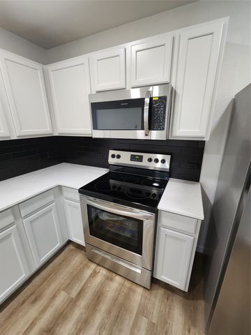 12808 Kingsgate Drive, Rhome, TX 76078