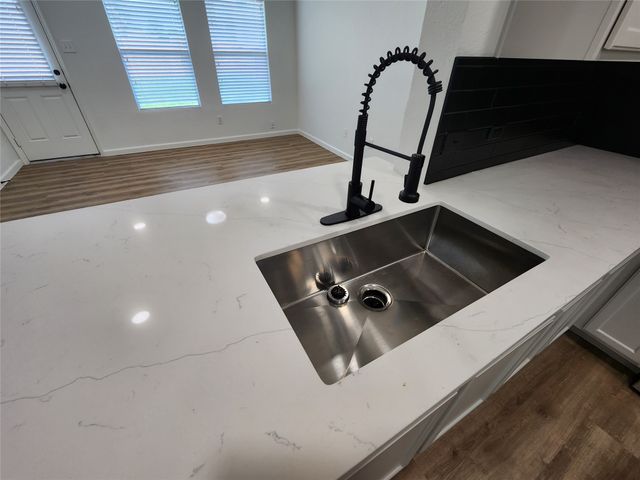 12808 Kingsgate Drive, Rhome, TX 76078